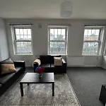 Tranquil 3Br In Tottenham