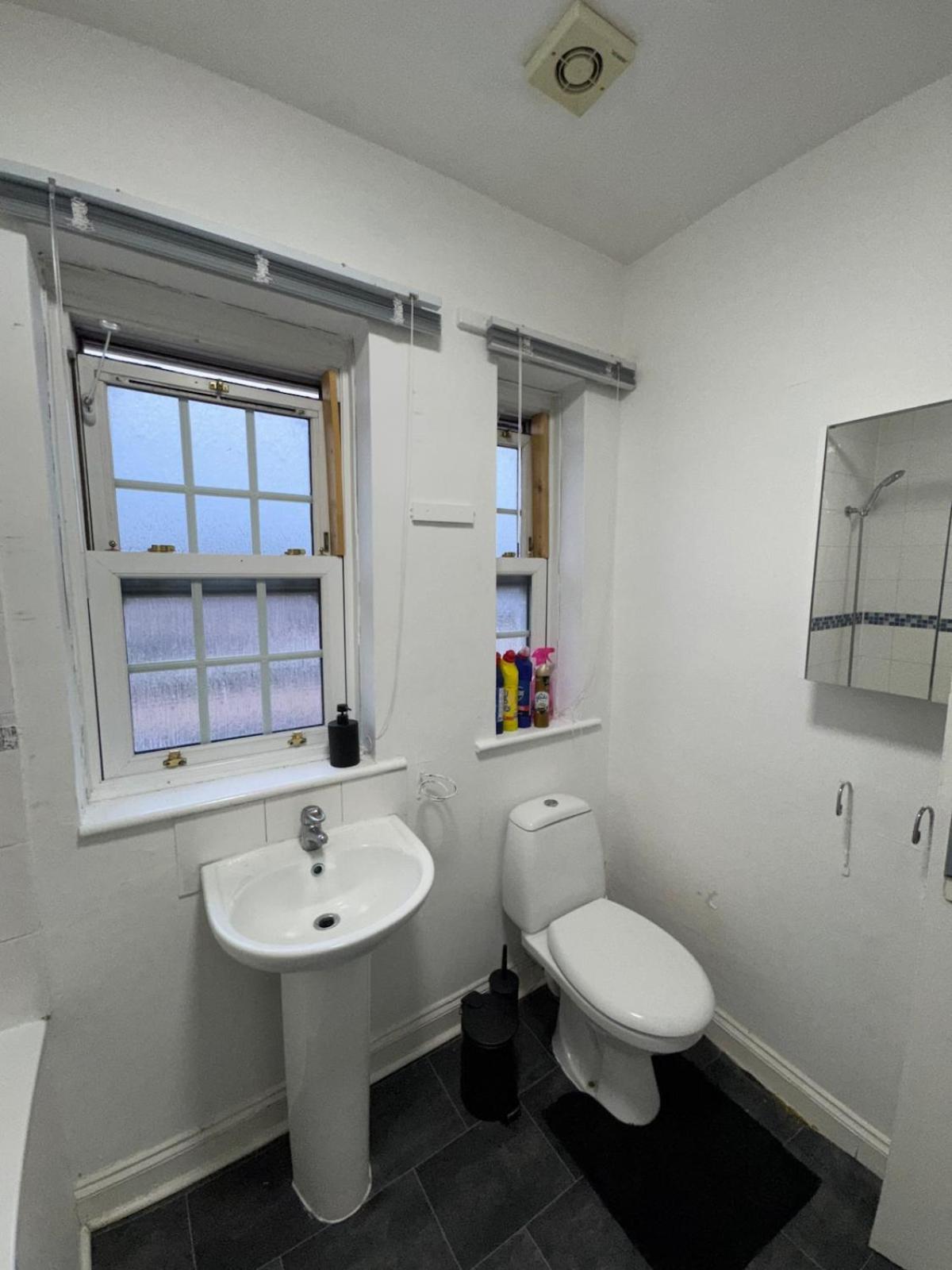 Tranquil 3br In Tottenham *